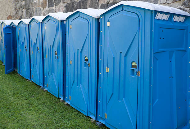 Types of Portable Toilets We Offer in Bridgeport, IL